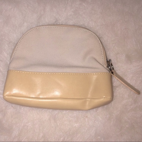 Chloe Cosmetic Pouch - Picture 3 of 13